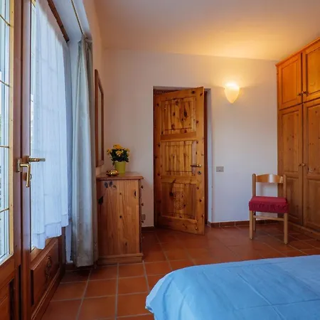 Carlo Apartment