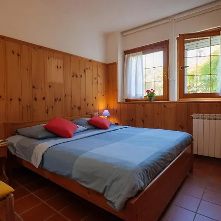 Carlo Apartment Colico