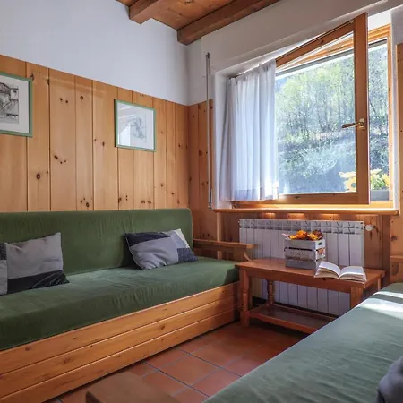 Carlo Apartment *
