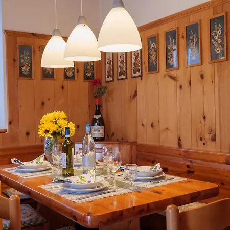 Carlo Apartment Colico