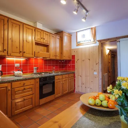 Apartment Carlo Colico